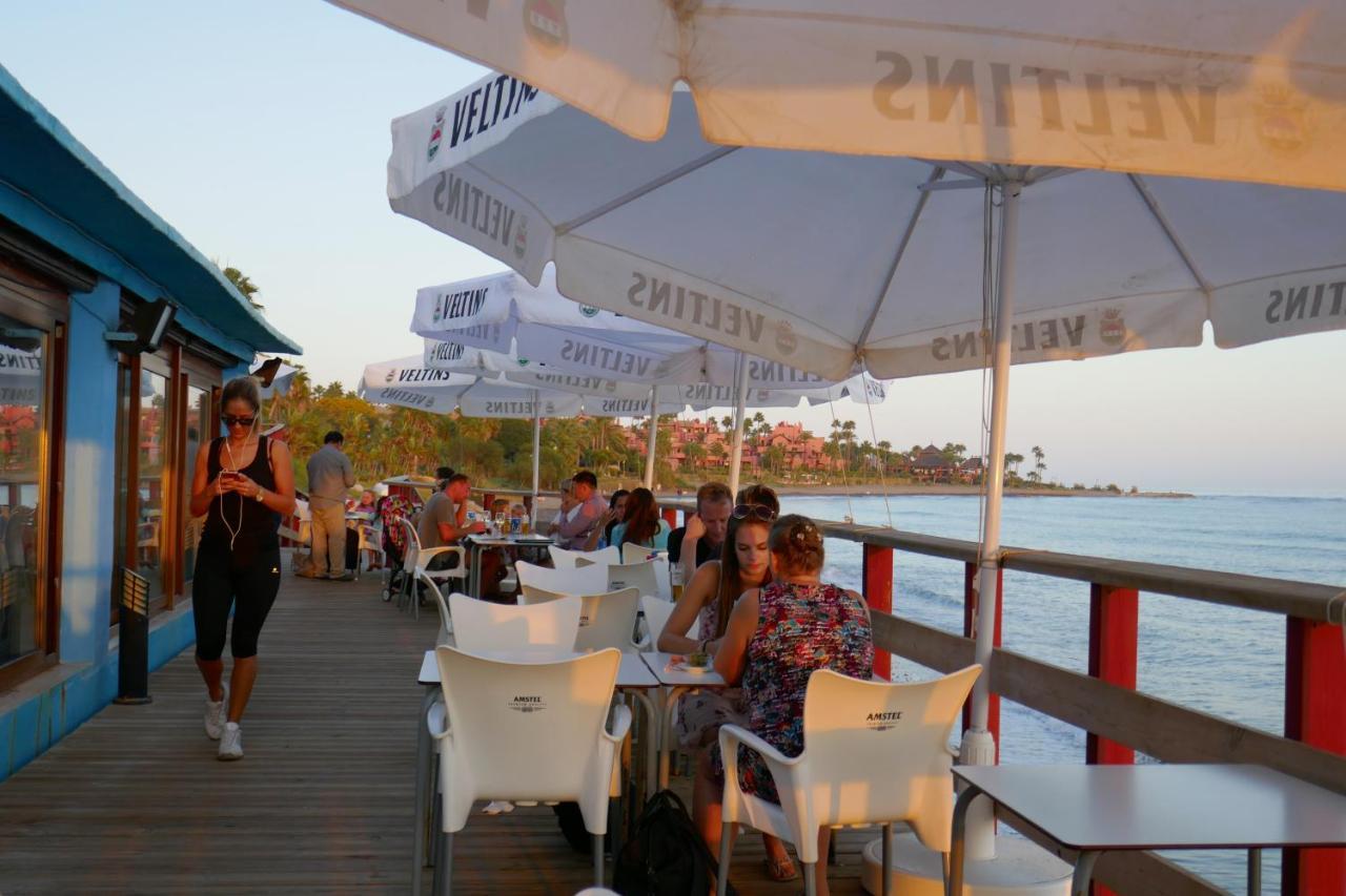 Salinas. Apartment For 4. Terrace/Parking/Pools/Gym/4Mins Beach Estepona Zewnętrze zdjęcie